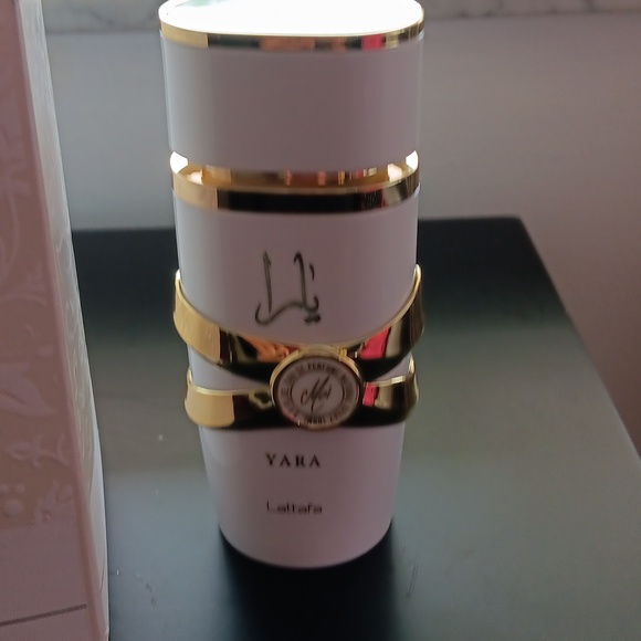 Perfum - Picture 2 of 2